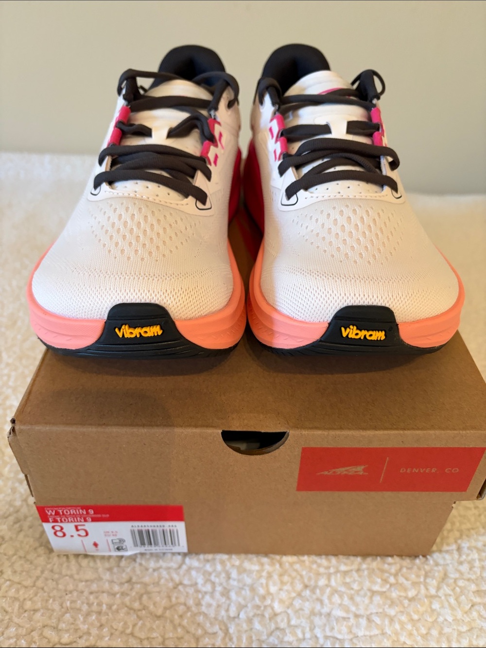 Altra Women’s Sneakers - White with Pink/Coral Trim